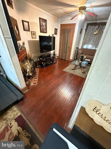 4033 N 12TH ST, Philadelphia, PA 19140