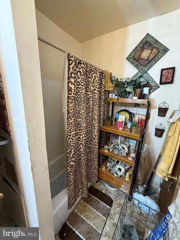 4033 N 12TH ST, Philadelphia, PA 19140