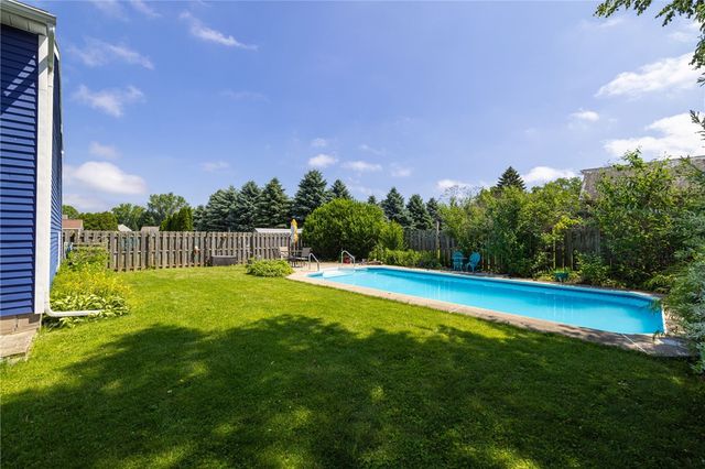 52 Constance Way East, Greece, NY 14612