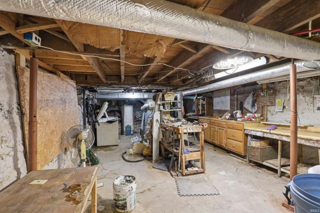 3168 County Road 15, Auburn, IN 46706