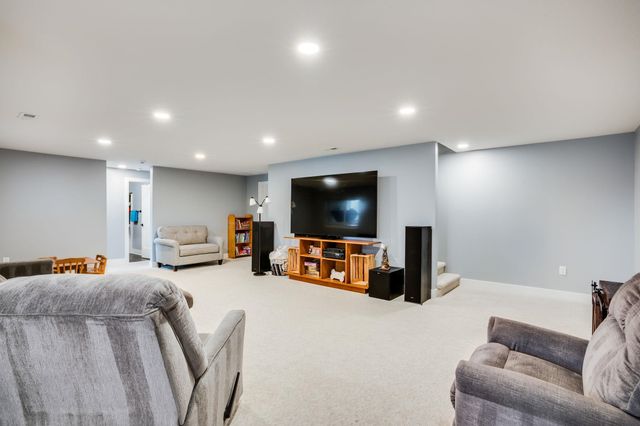 2623 E 48th St N, Wichita, KS 67219