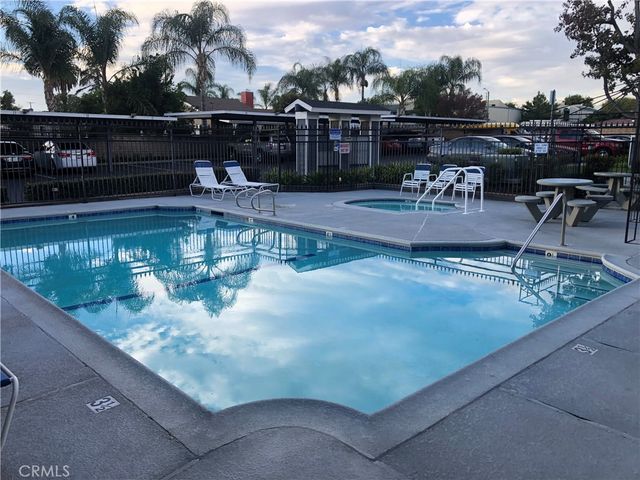 5165 Walnut Avenue 13, Chino, CA 91710