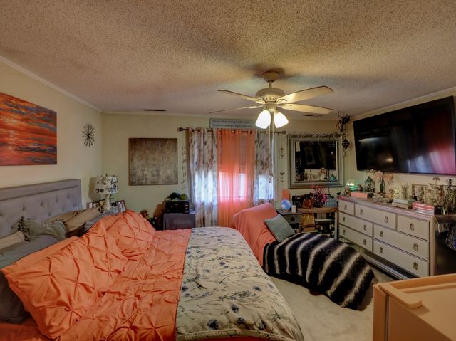 212 Sterling Village 212, Meriden, CT 06450