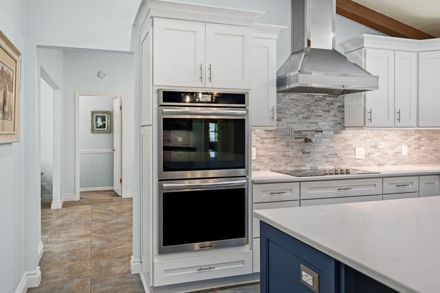 19785 Castlewood Drive, Jupiter, FL 33458