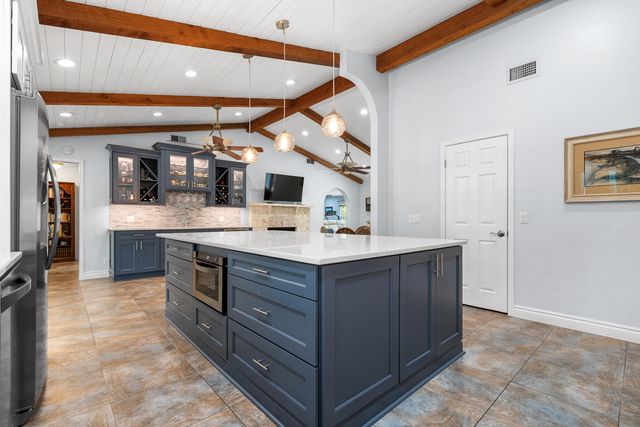 19785 Castlewood Drive, Jupiter, FL 33458