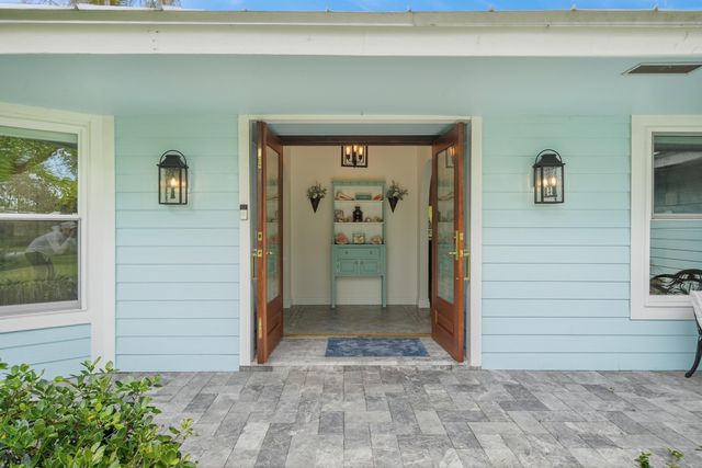 19785 Castlewood Drive, Jupiter, FL 33458