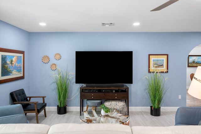 19785 Castlewood Drive, Jupiter, FL 33458