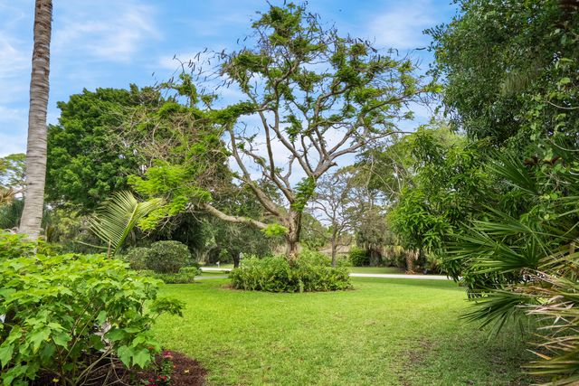 19785 Castlewood Drive, Jupiter, FL 33458