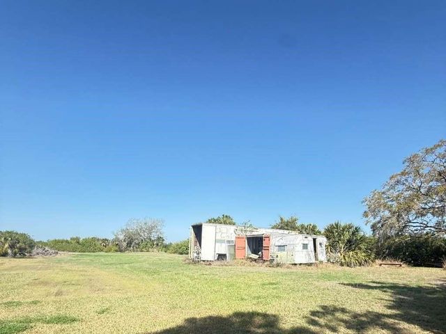 4858 TROYDALE ROAD, Tampa, FL 33615