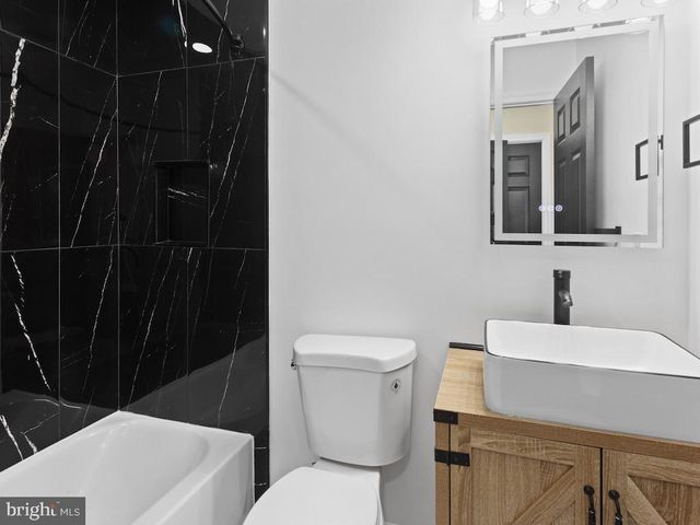 2903 WINCHESTER ST, Baltimore, MD 21216