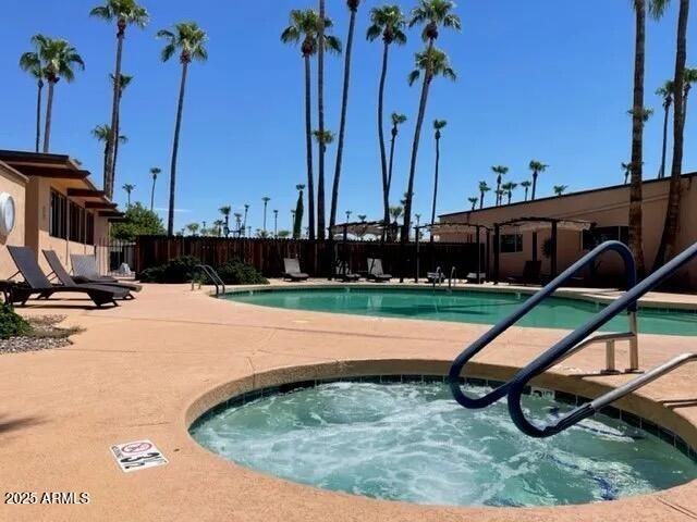 2050 W DUNLAP Avenue B153, Phoenix, AZ 85021