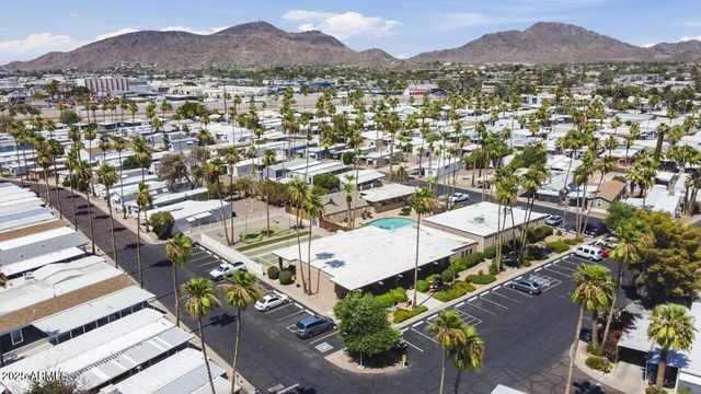 2050 W DUNLAP Avenue B153, Phoenix, AZ 85021