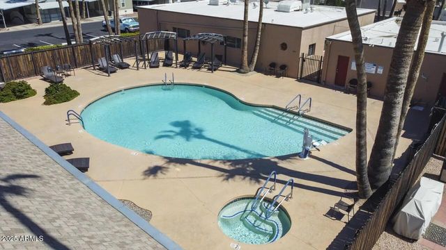 2050 W DUNLAP Avenue B153, Phoenix, AZ 85021