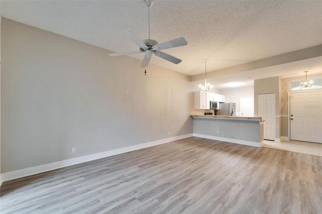 1032 RADISON AVENUE 2, Sun City Center, FL 33573