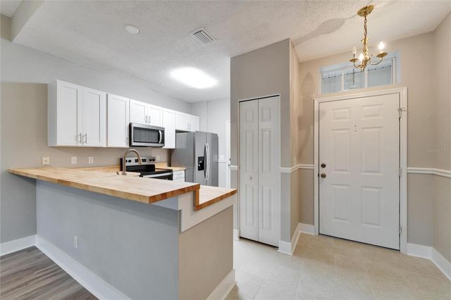 1032 RADISON AVENUE 2, Sun City Center, FL 33573