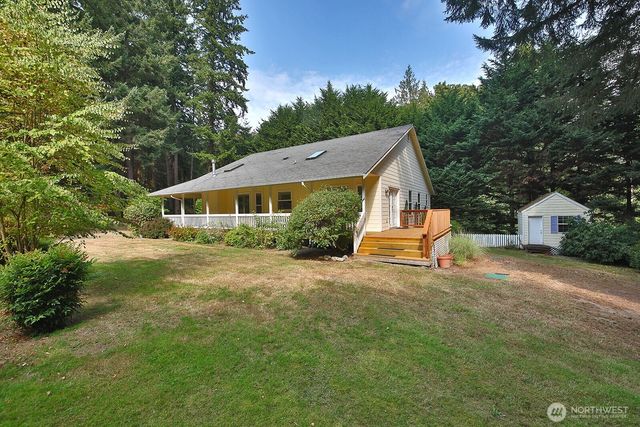 3198 Eaglecrest Lane, Clinton, WA 98236