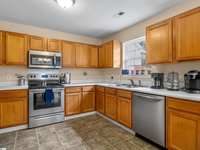 554 Fawn Branch Trail, Boiling Springs, SC 29316
