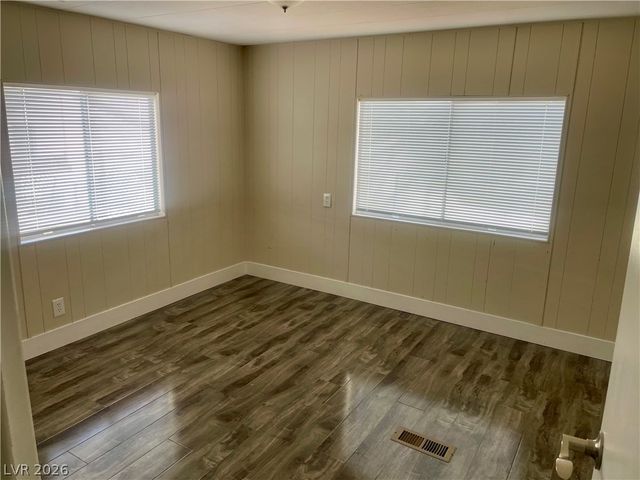 2872 Green Tree Avenue, Las Vegas, NV 89142