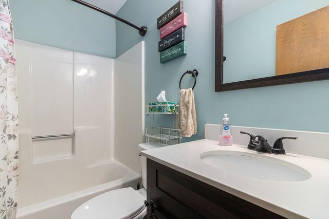 3448 Stonegate Lane Sw, City Of Wyoming, MI 49519