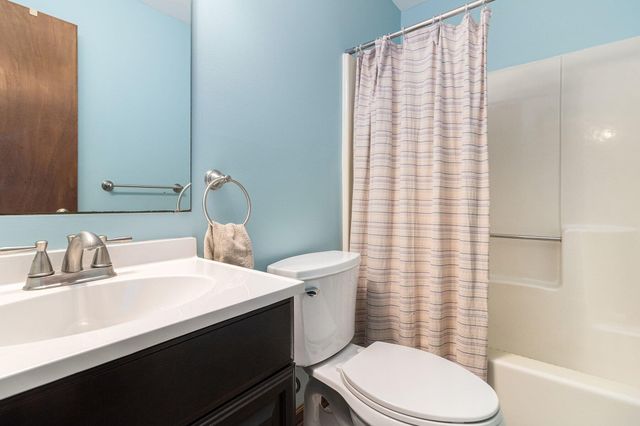 3448 Stonegate Lane Sw, City Of Wyoming, MI 49519