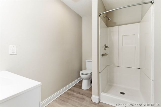 220 Mann Avenue, Austin, IN 47102