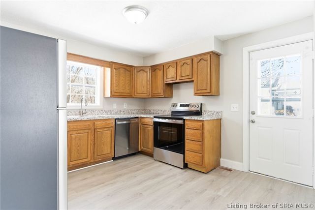 220 Mann Avenue, Austin, IN 47102