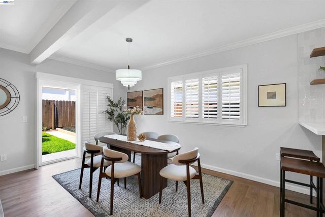 5107 Royal Palm Dr, Fremont, CA 94538