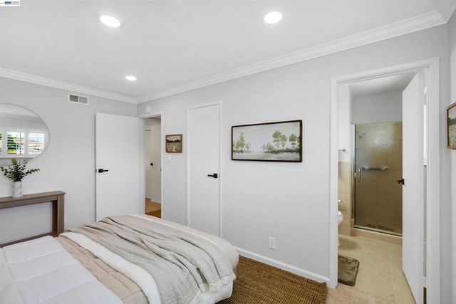 5107 Royal Palm Dr, Fremont, CA 94538