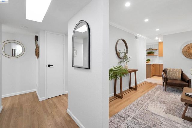 5107 Royal Palm Dr, Fremont, CA 94538