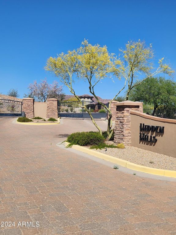 17929 W ESTES Way 6, Goodyear, AZ 85338 — photo 2