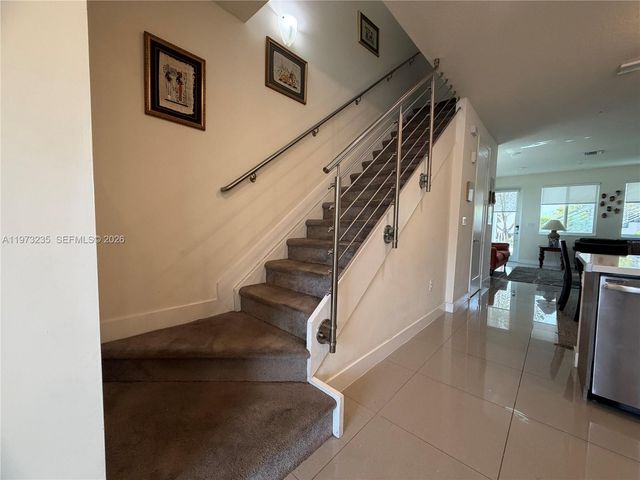6401 NW 103rd Place 106, Doral, FL 33178