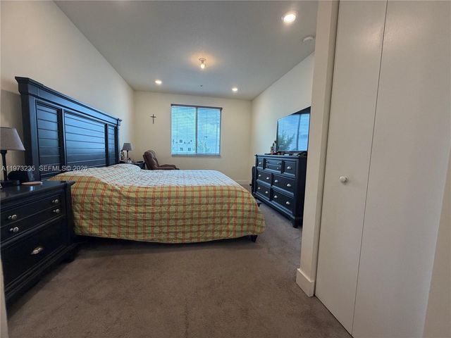 6401 NW 103rd Place 106, Doral, FL 33178