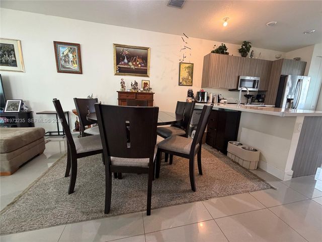 6401 NW 103rd Place 106, Doral, FL 33178