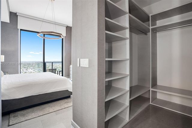 88 SW 7th Street 4006, Miami, FL 33130