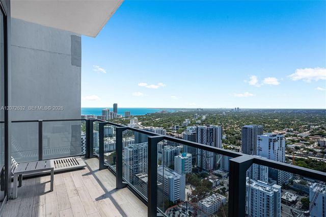 88 SW 7th Street 4006, Miami, FL 33130
