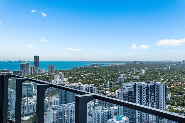88 SW 7th Street 4006, Miami, FL 33130