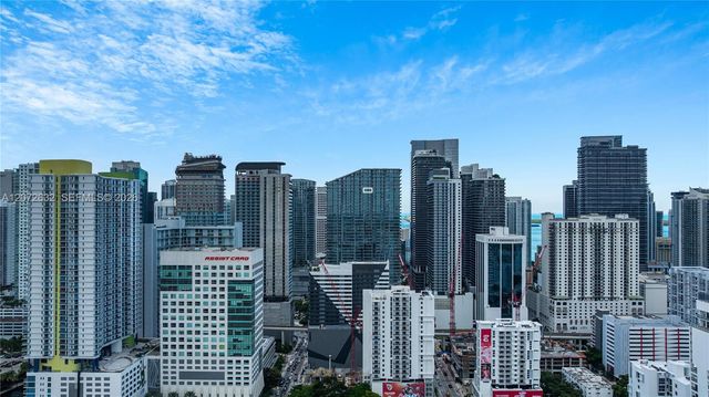 88 SW 7th Street 4006, Miami, FL 33130