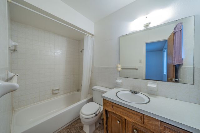 806 E Coral Way, Grand Prairie, TX 75051