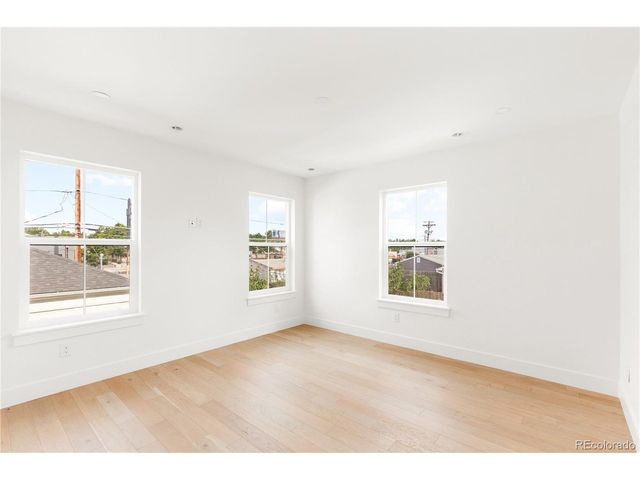 2362 S Acoma St, Denver, CO 80223