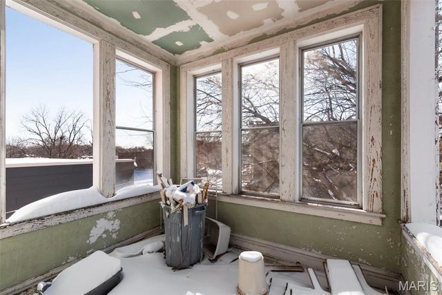 3106 Chippewa Street, St Louis, MO 63118