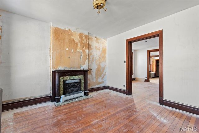 3106 Chippewa Street, St Louis, MO 63118