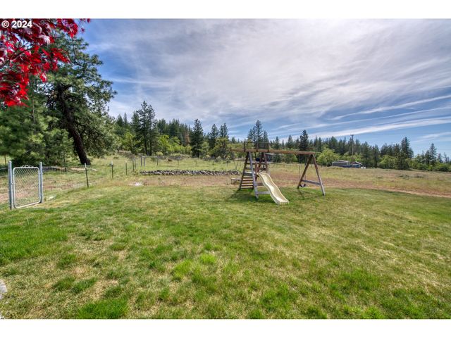 505 Woodland Rd, Goldendale, WA 98620