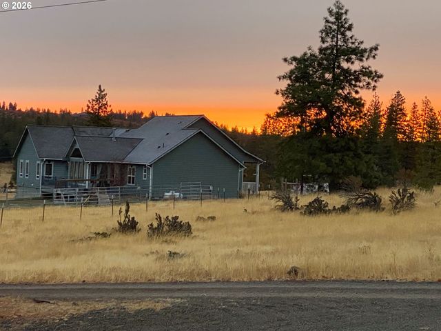 505 Woodland Rd, Goldendale, WA 98620