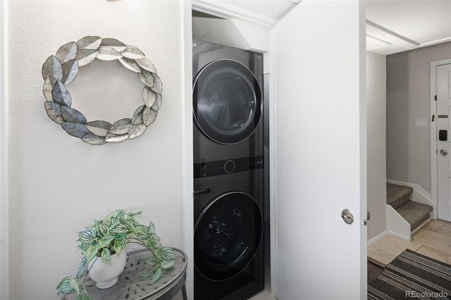 3825 S Monaco Parkway 113, Denver, CO 80237