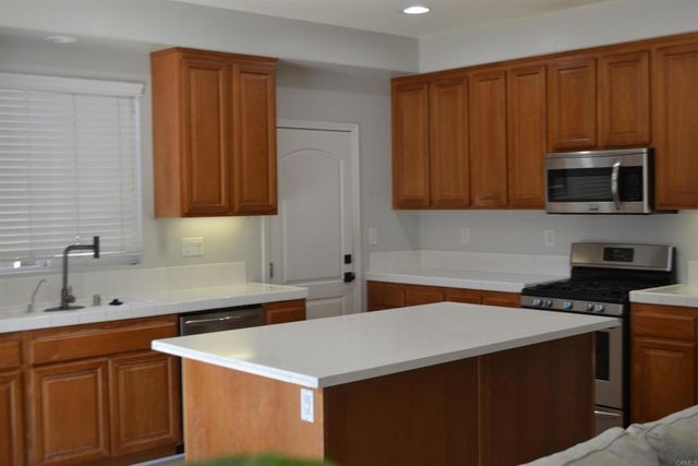 34592 Wintersweet Lane, Winchester, CA 92596