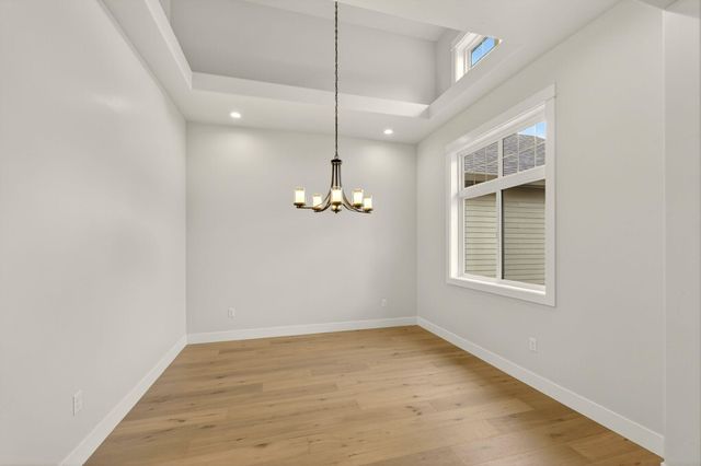 4090 Crystal Springs Drive, Medford, OR 97504