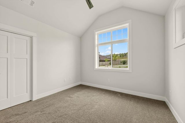 4090 Crystal Springs Drive, Medford, OR 97504