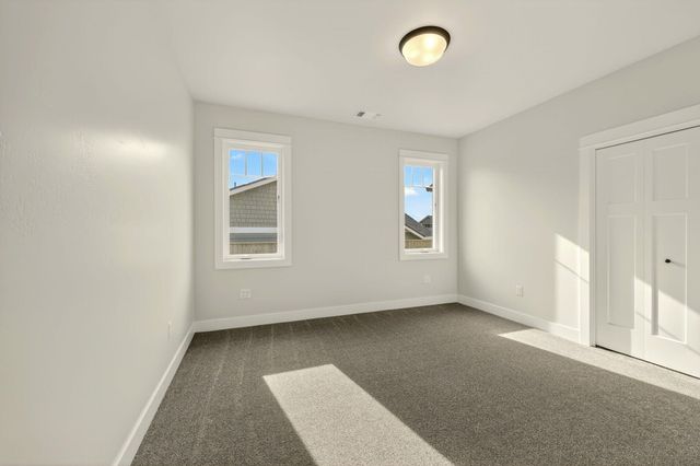 4090 Crystal Springs Drive, Medford, OR 97504
