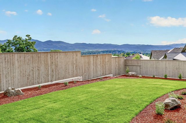4090 Crystal Springs Drive, Medford, OR 97504