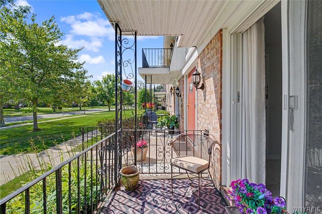 120 Old Lyme Drive 4, Amherst, NY 14221